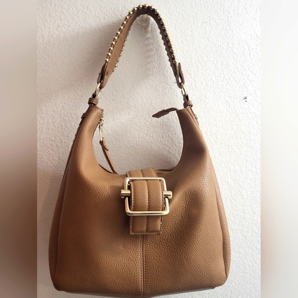 Steve Madden tan sholder bag with gold studs and hardware. New without tags